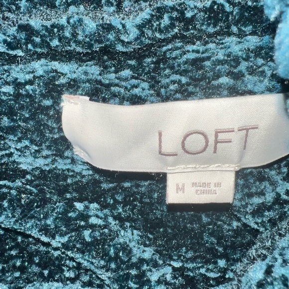 LOFT sweater 🥰 - Picture 3 of 4
